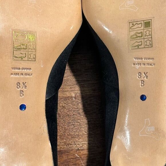 NWOB Something Bleu Breanna Satin Kitten Heel Shoe - Picture 9 of 10